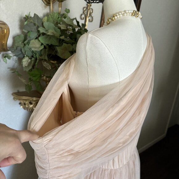 Pink Formal Dress Long Off The Shoulders Ballgown Flowy Tulle Women’s Size 12 - Picture 6 of 14